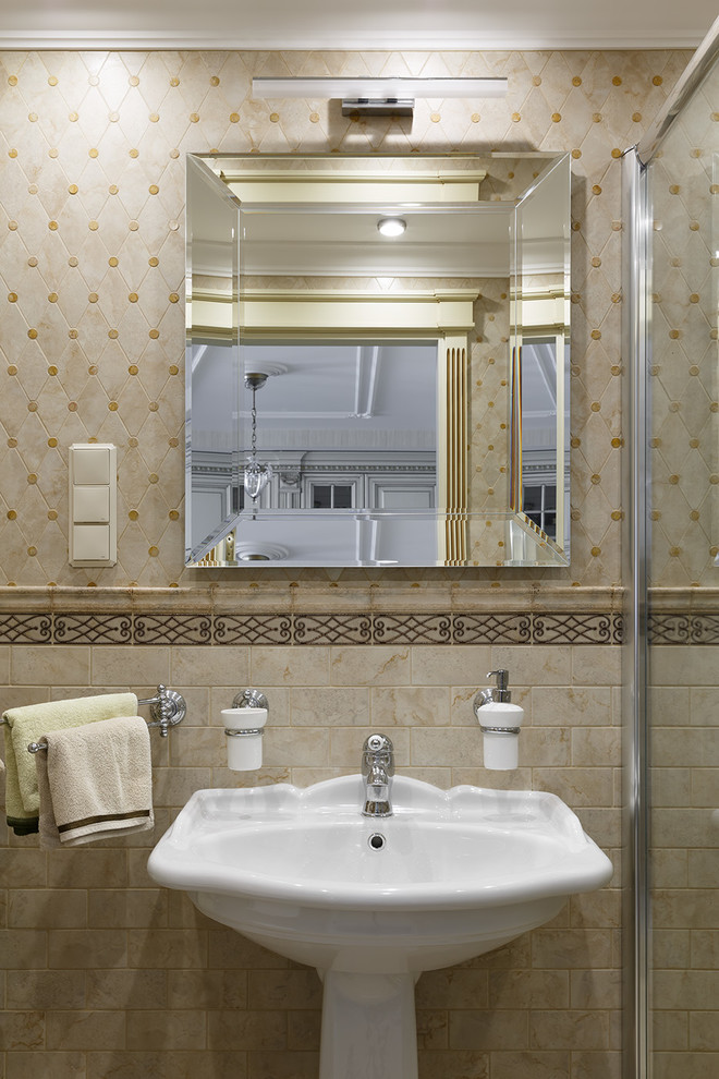 Квартира в Петродворце в классическом стиле - 124 м²