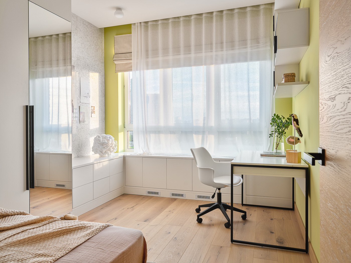 Трехкомнатная квартира 98 кв.м. в ЖК "Западный порт"