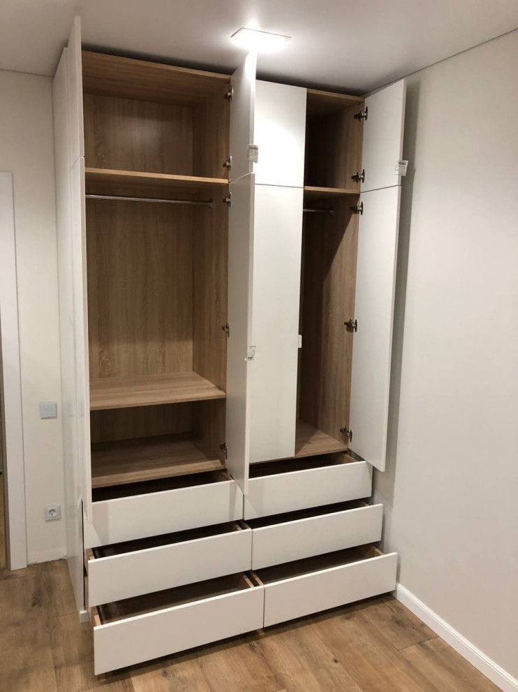 Комплект мебели в комнату