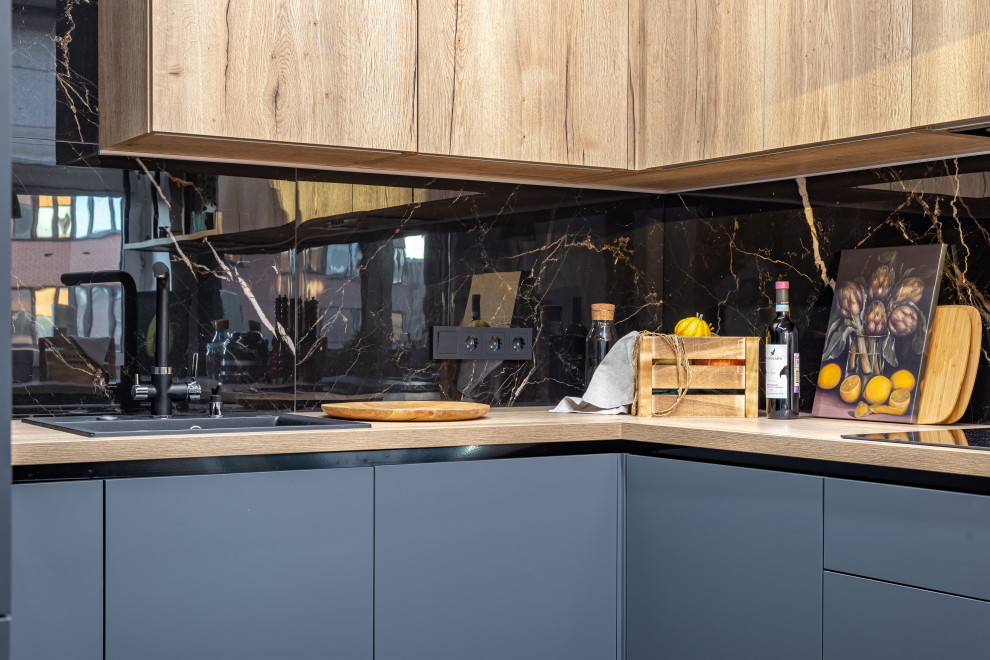 Трехкомнатная квартира в центре Москвы