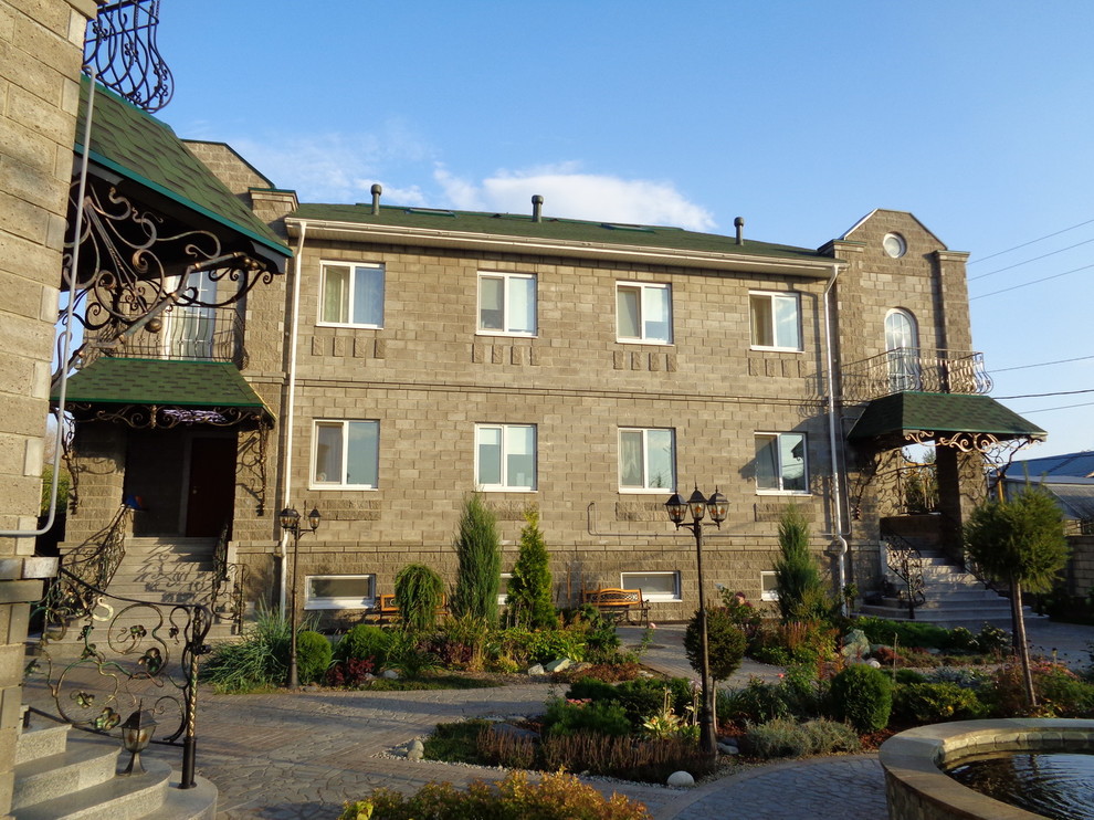 Оформление лестницы и потолка