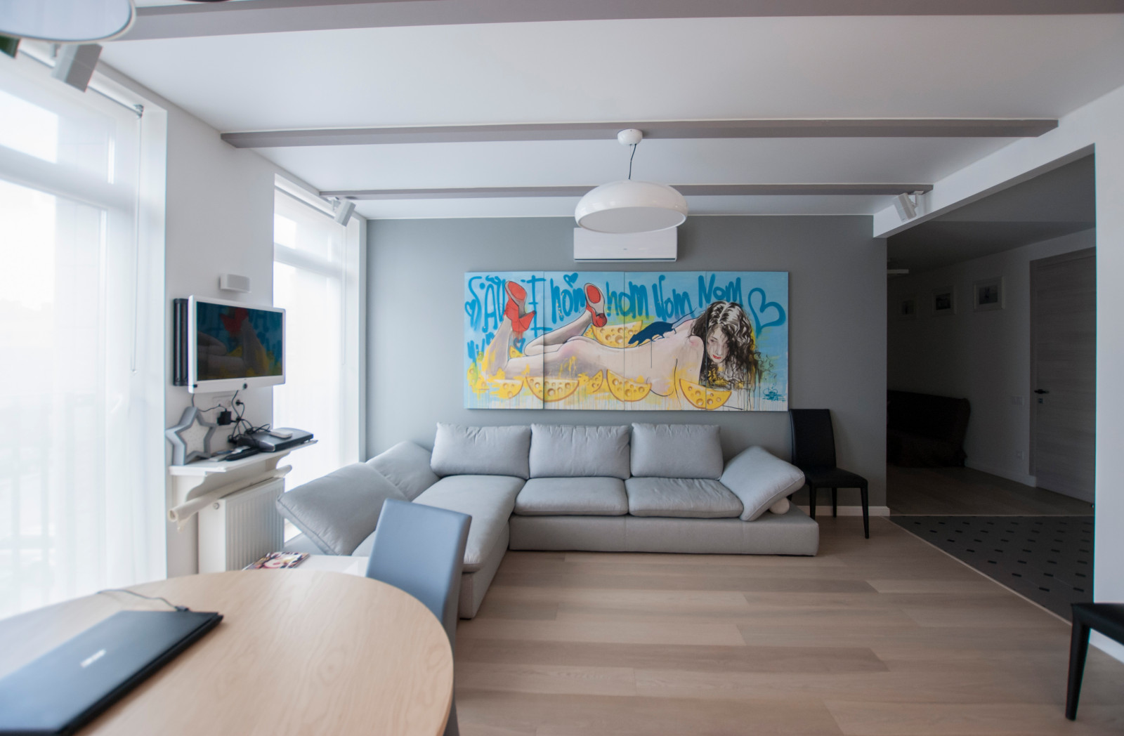 Modern and lignt 140 sq. m. appartment in Saint-Petersburg