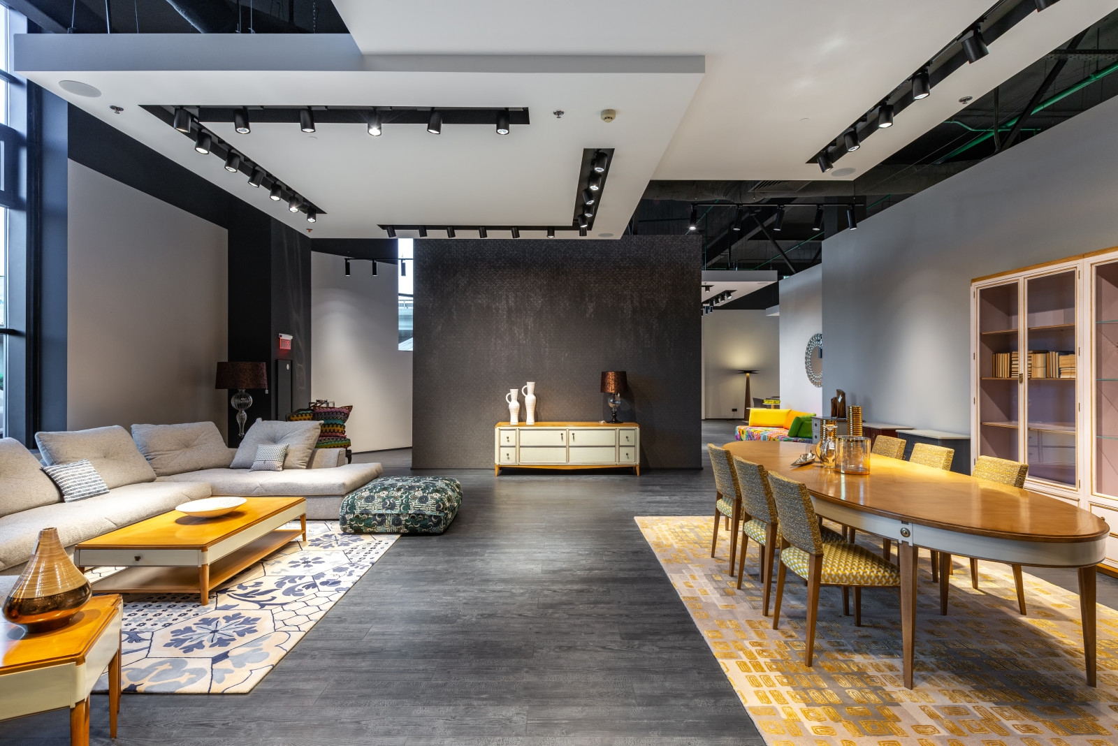 Обложка проекта: Roche Bobois Showroom