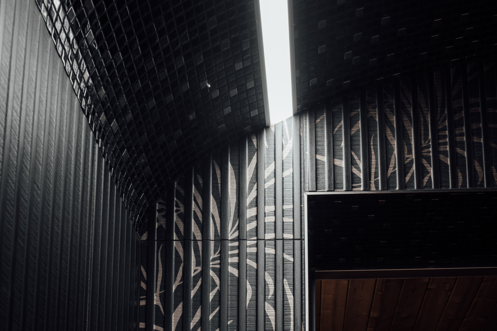 Линейная подсветка свода в турецкой парной.