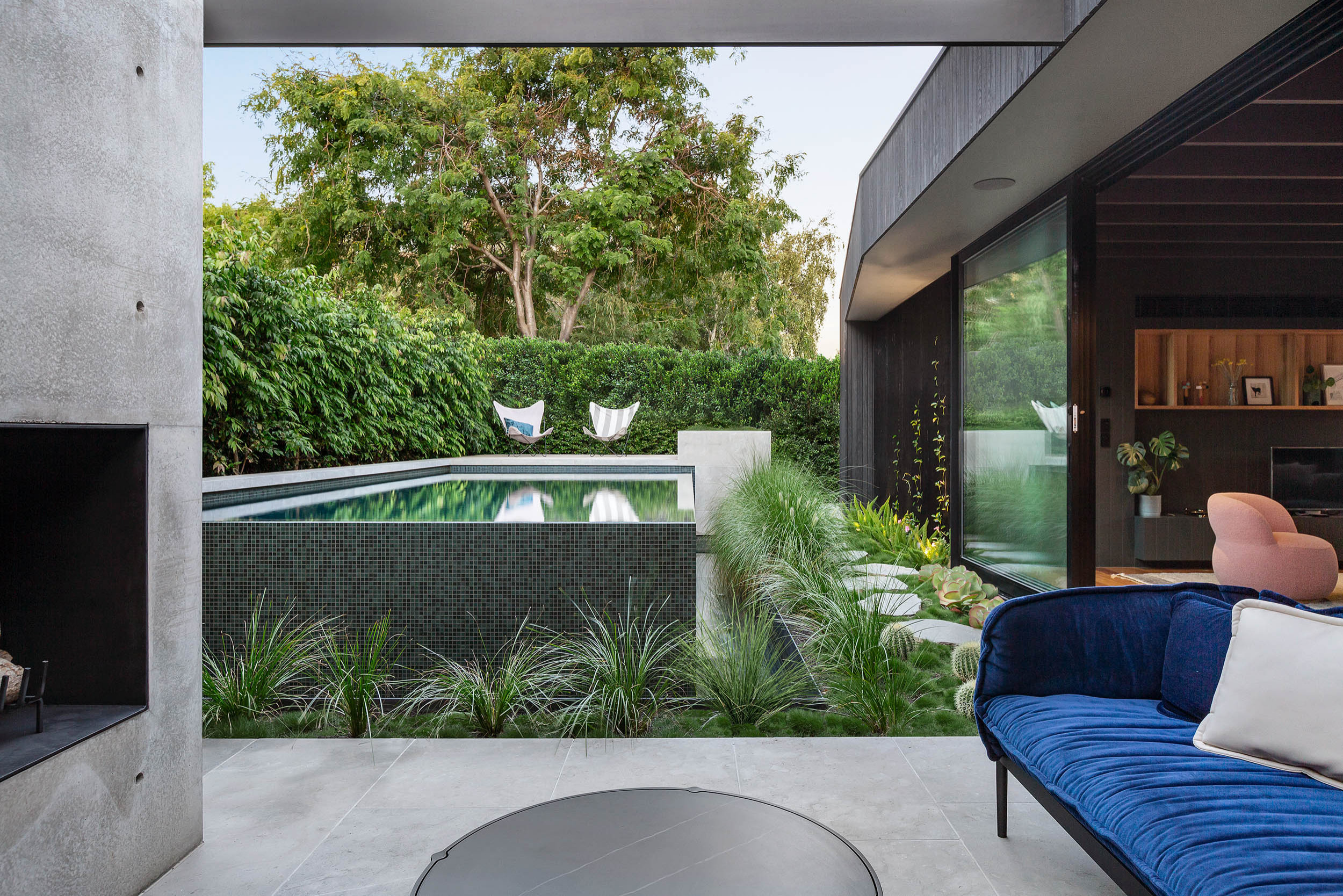 Houzz Австралия: Маленький сад с бассейном