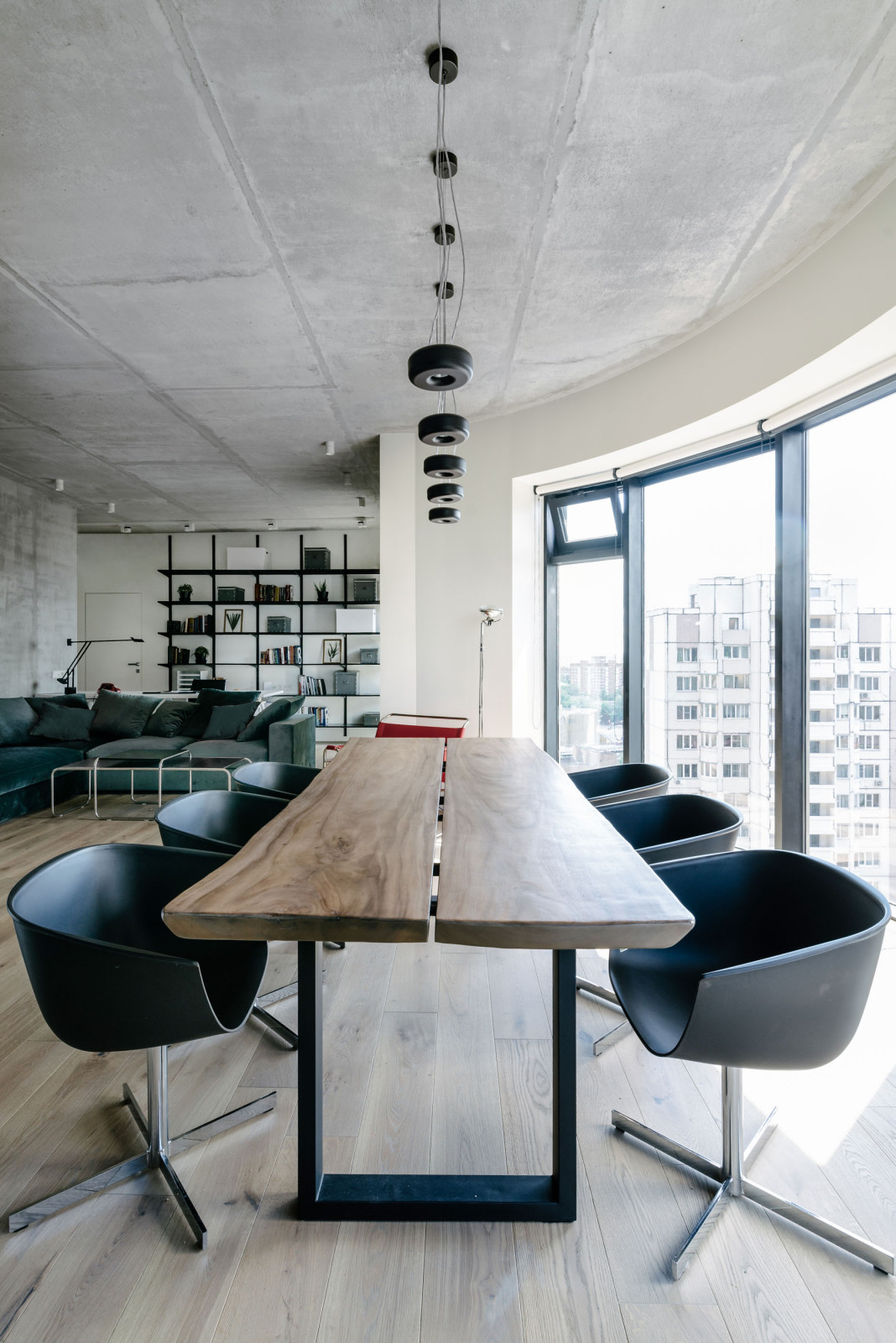 Houzz тур: Интерьер с картиной из гипсокартона