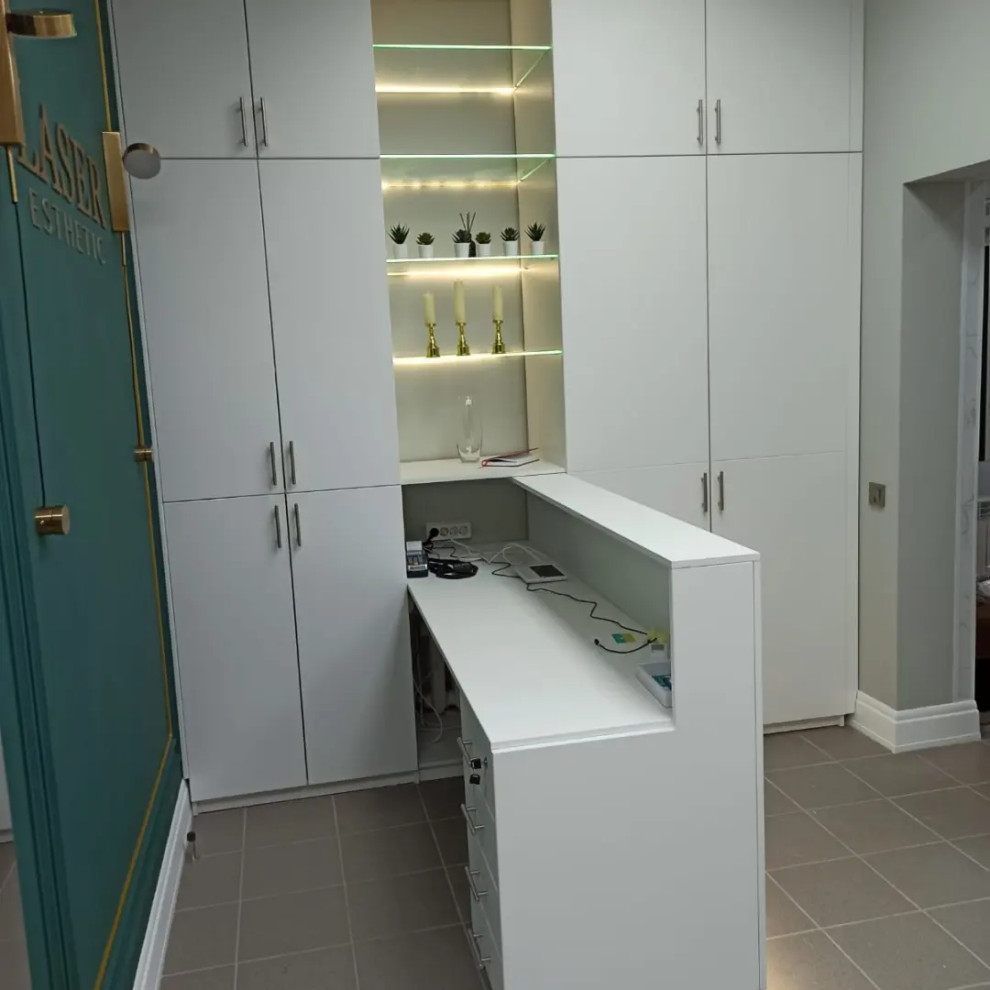 Обложка проекта: Ресепшн для салона.