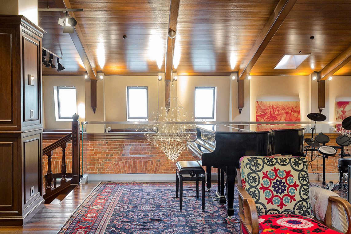 Двухуровневая квартира в Арбатских переулках