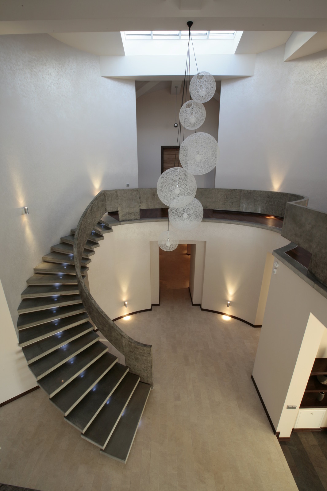 частный жилой дом в Маслово площадью 793,5м2