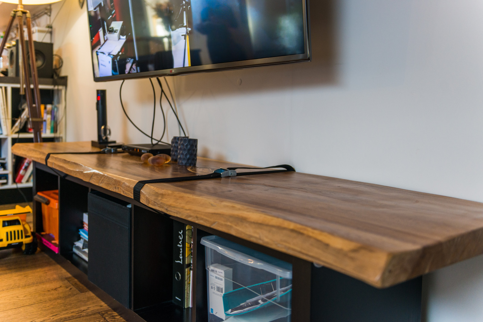 В гостях: Мансарда арт-директора с ванной в цветах его агентства