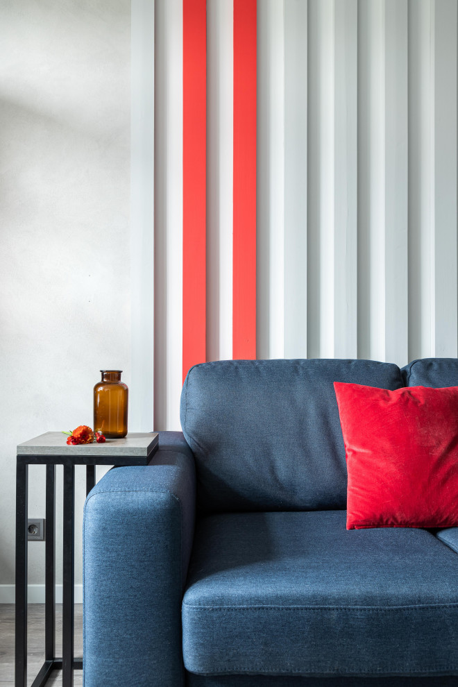 КВАРТИРА С ЯРКИМИ АКЦЕНТАМИ В СТАРОМ ФОНДЕ