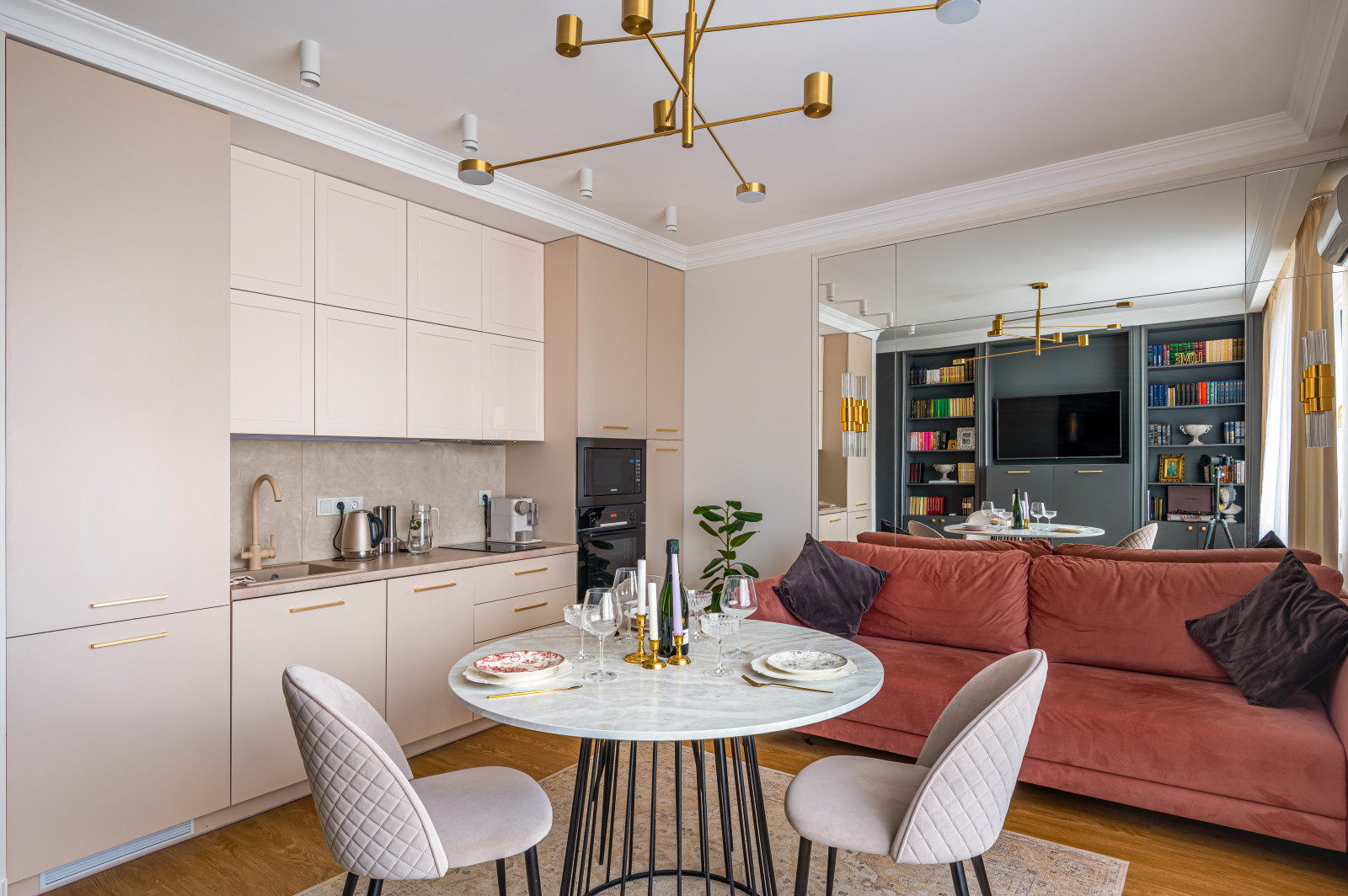 Обложка проекта: Квартира для студентки