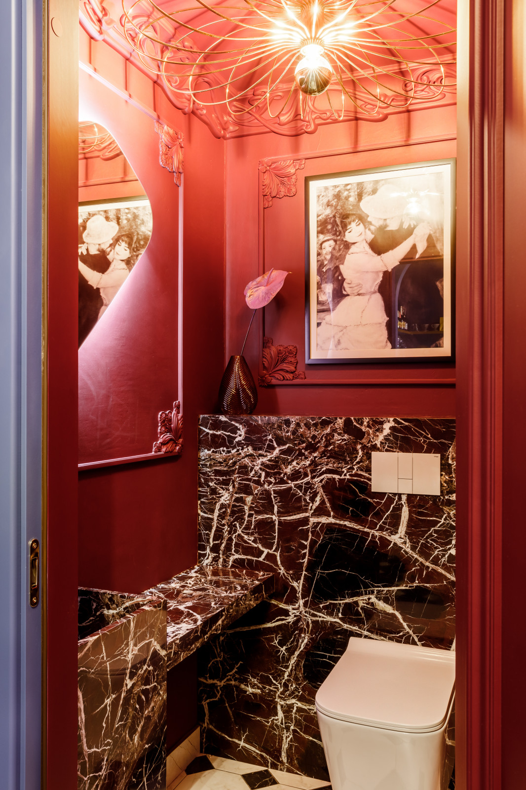 Гипсовая лепнина Аврора в проекте Николая Петрова