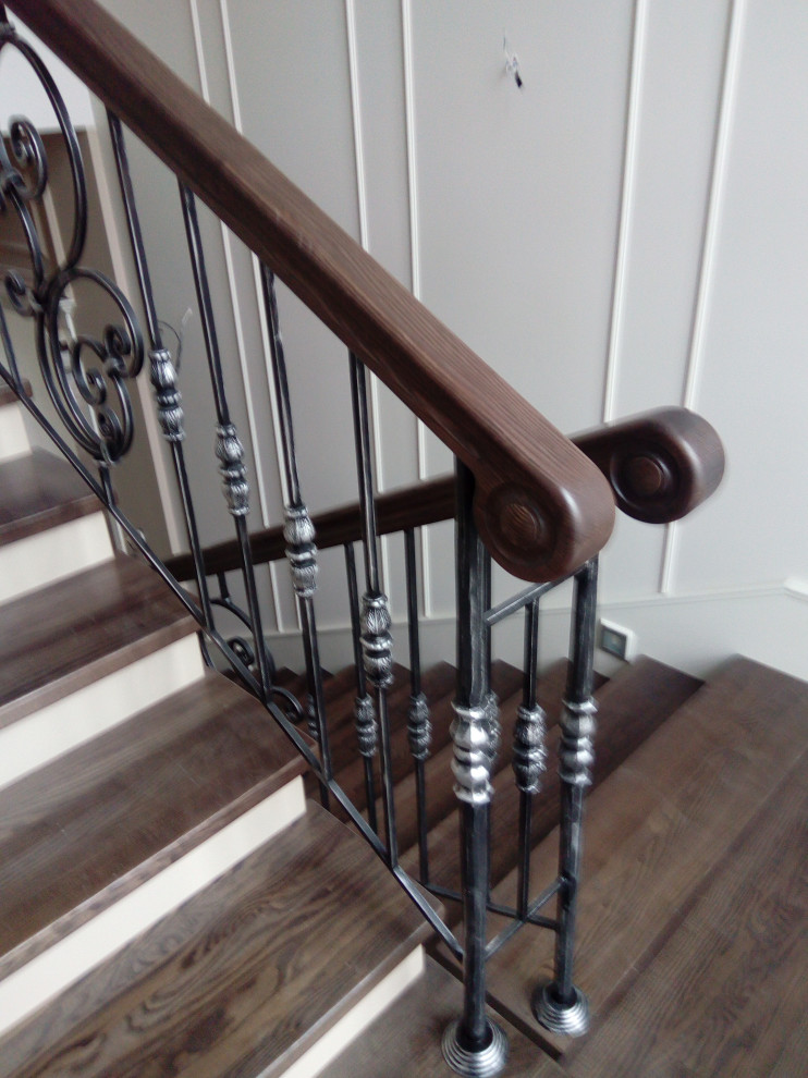 Облицовка каркаса массивом Ясеня+кованное ограждение