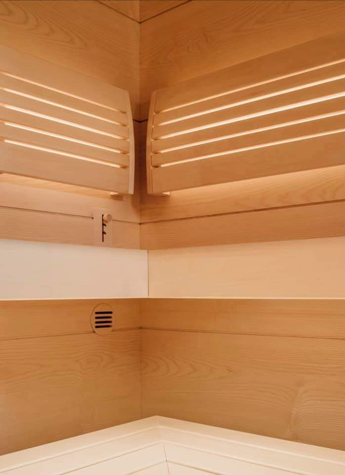 Обложка проекта: Сауна из панелей шпон ясень, пологи липа