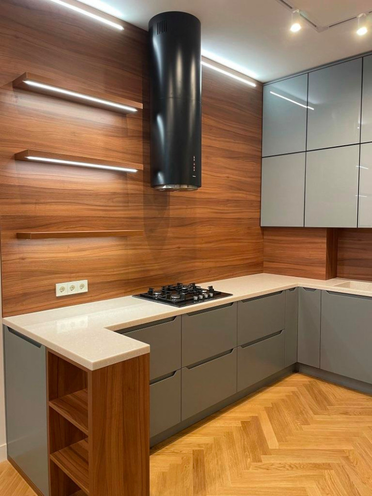 Кухня с интегрированной ручкой.