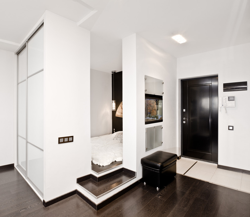 Черно-белая однушка