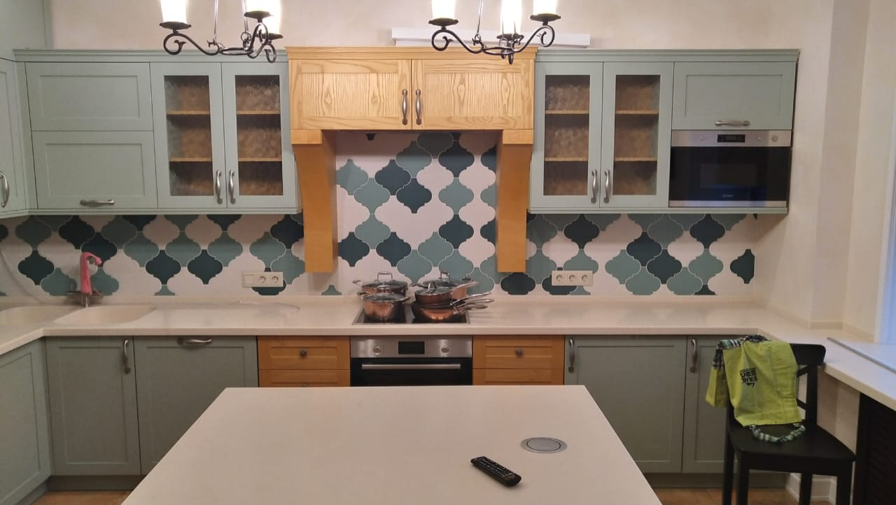 Обложка проекта: Кухня с балками