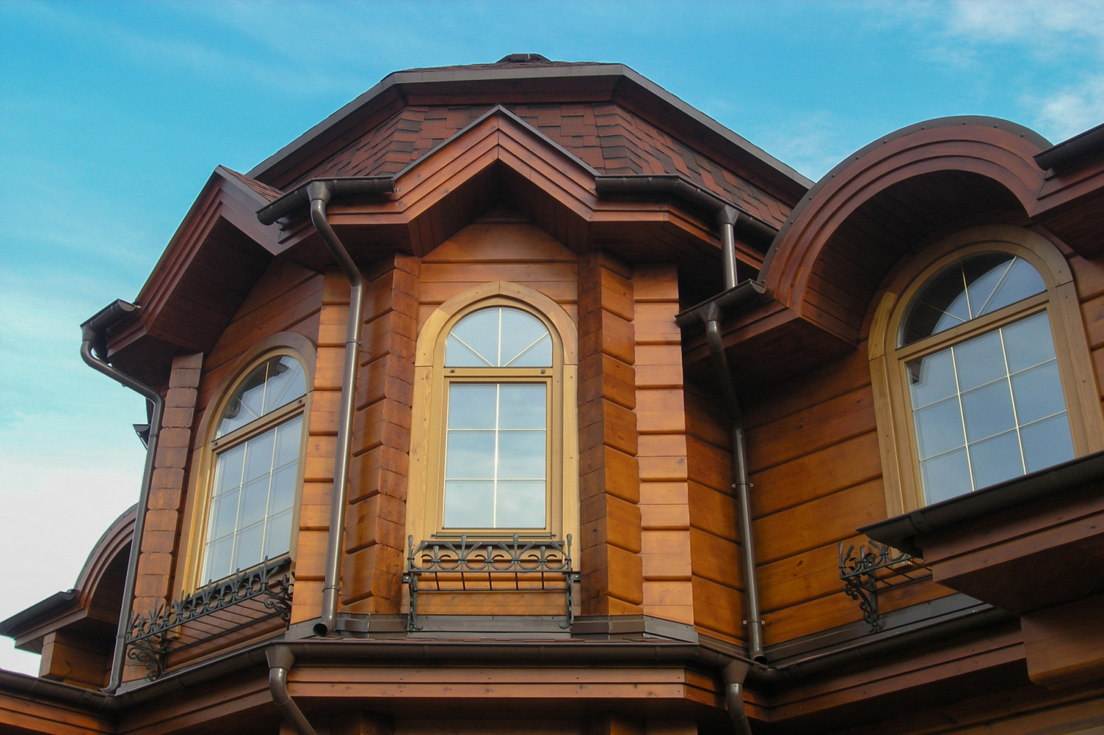 Обложка проекта: Дом 000