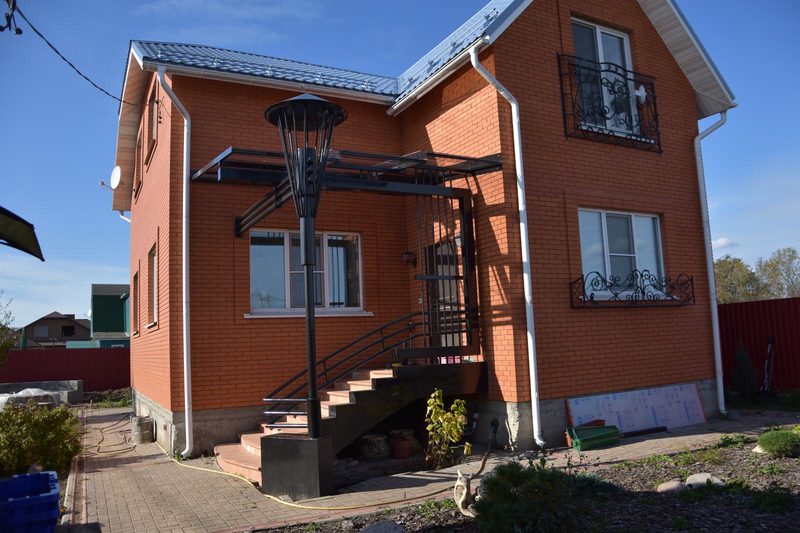 входная группа  в частном доме