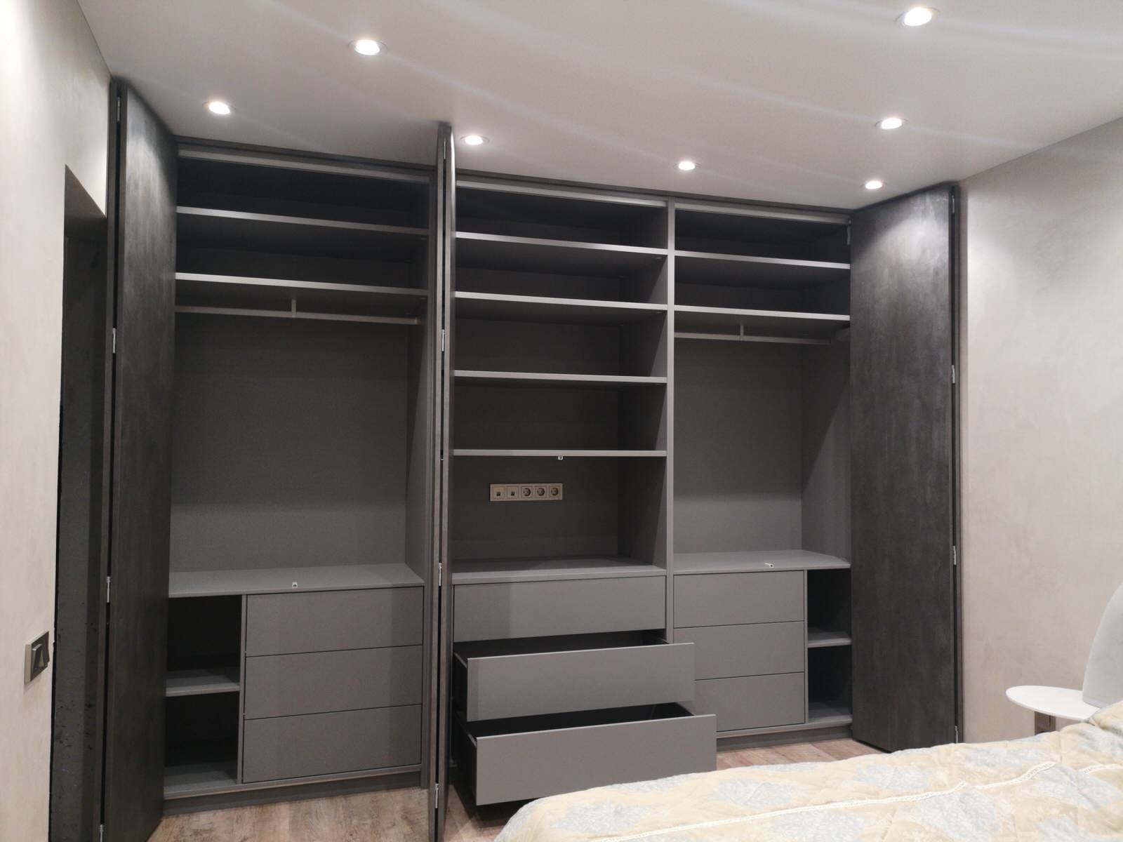 Шкаф Двери-книжка