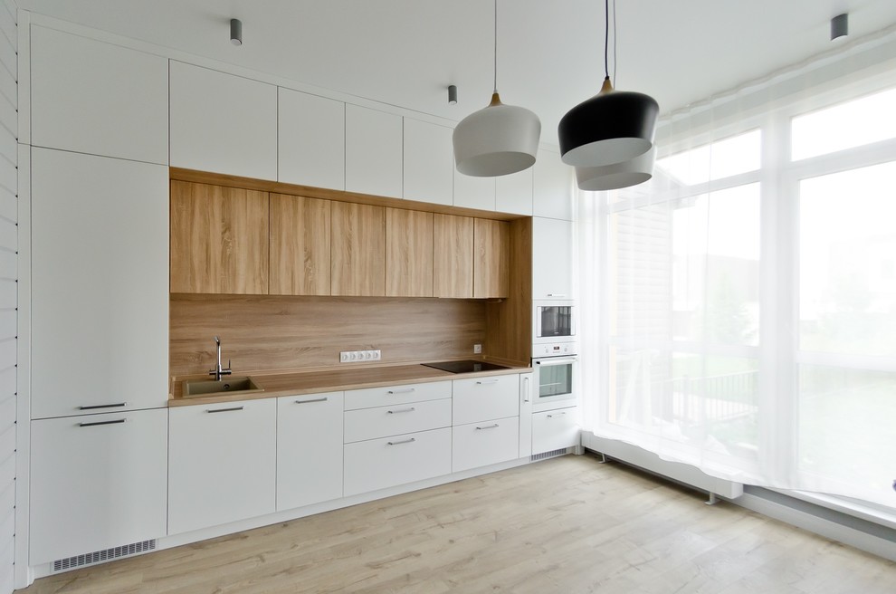 елая кухня в скандинавском стиле на проспекте Весеннем.