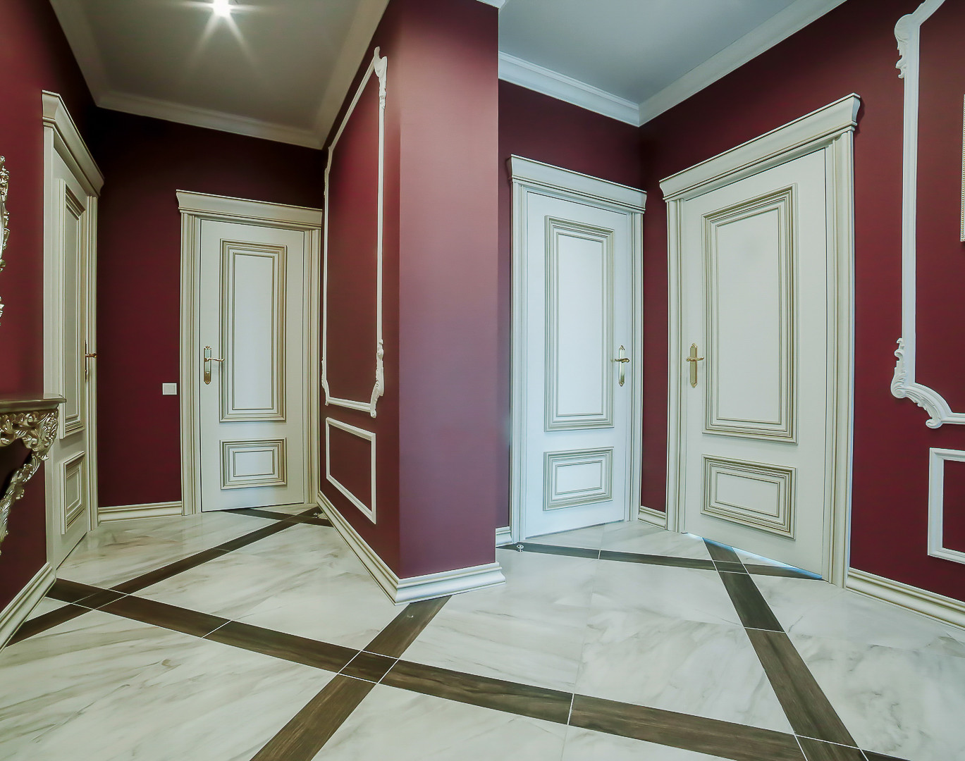 Классический интерьер трехкомнатной квартиры