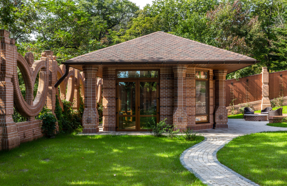 Беседка из кирпича