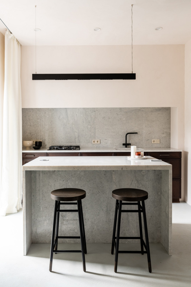 Софт-минимализм на мраморной кухне