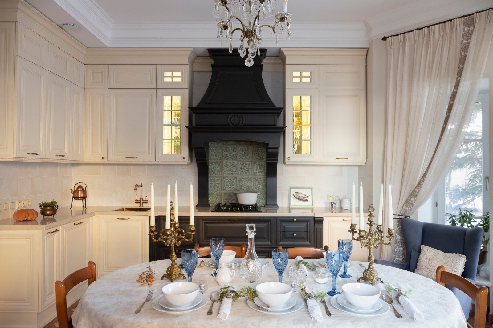 Гостиная с аркой