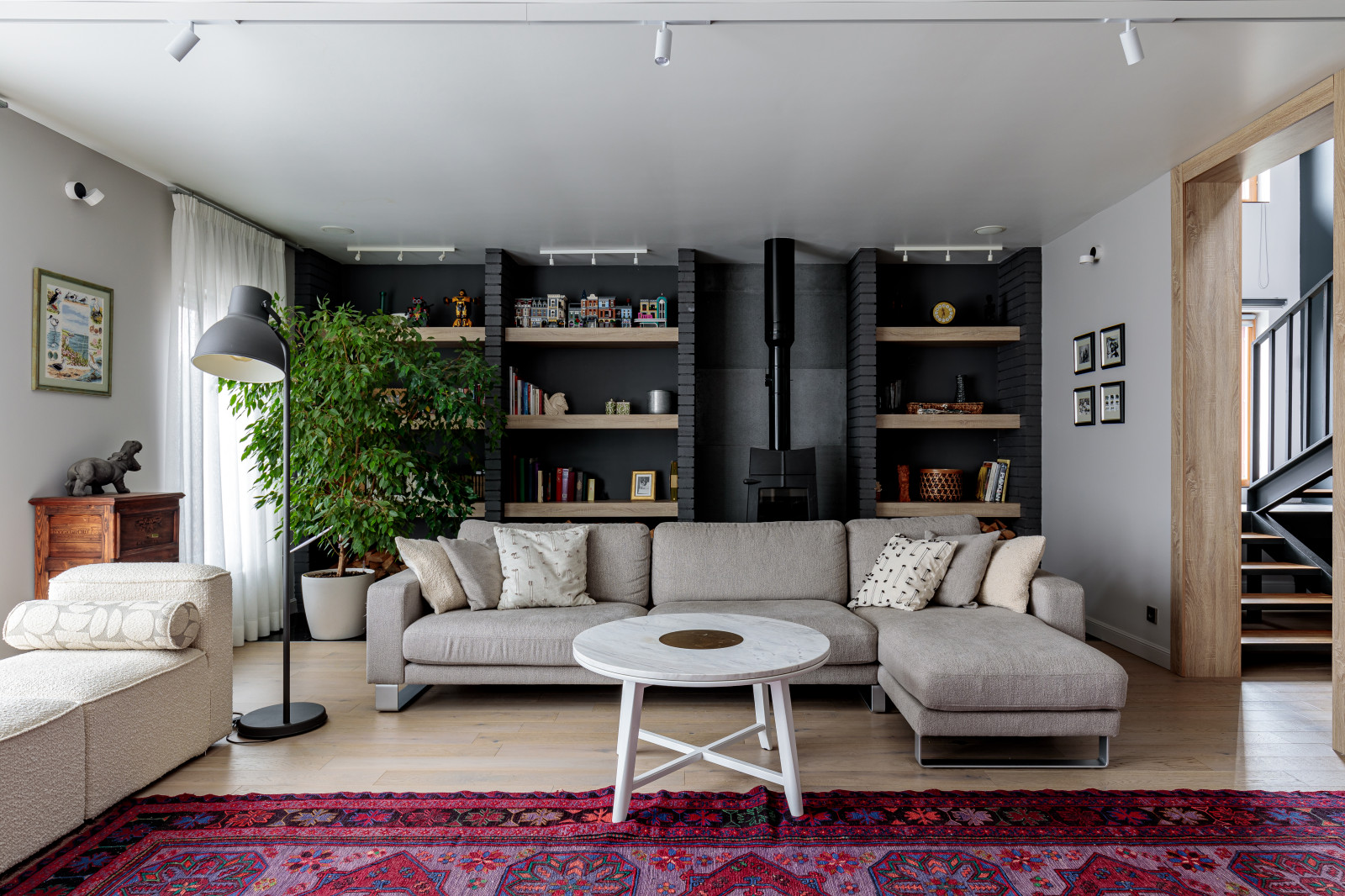 Обложка проекта: зеленые холмы