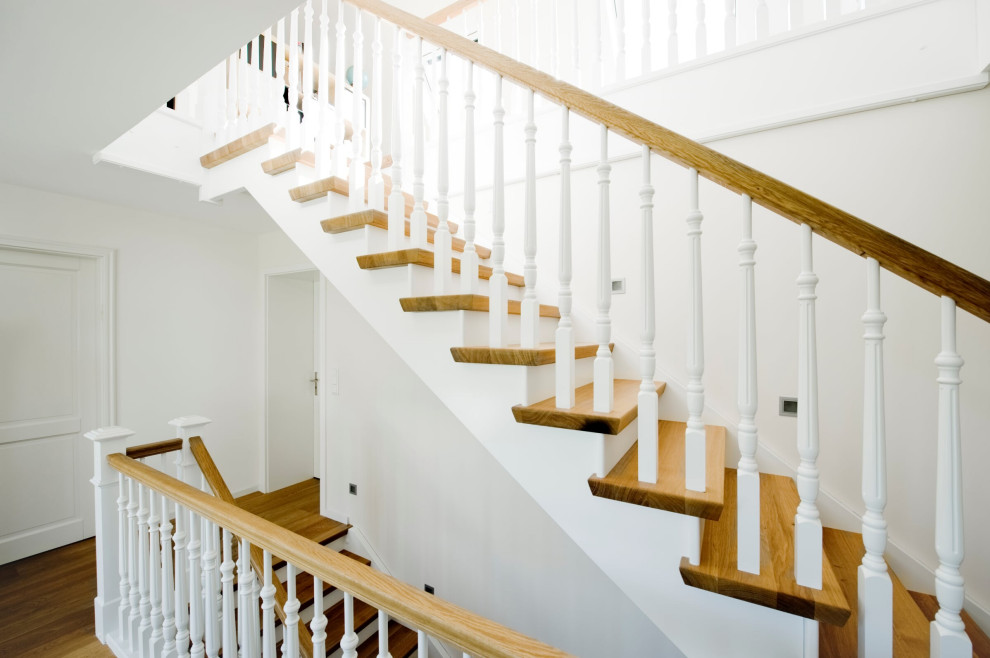 лестница в классическом стиле