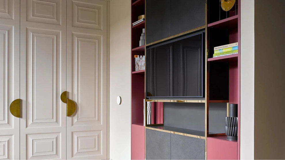 Встроенные шкафы в спальне