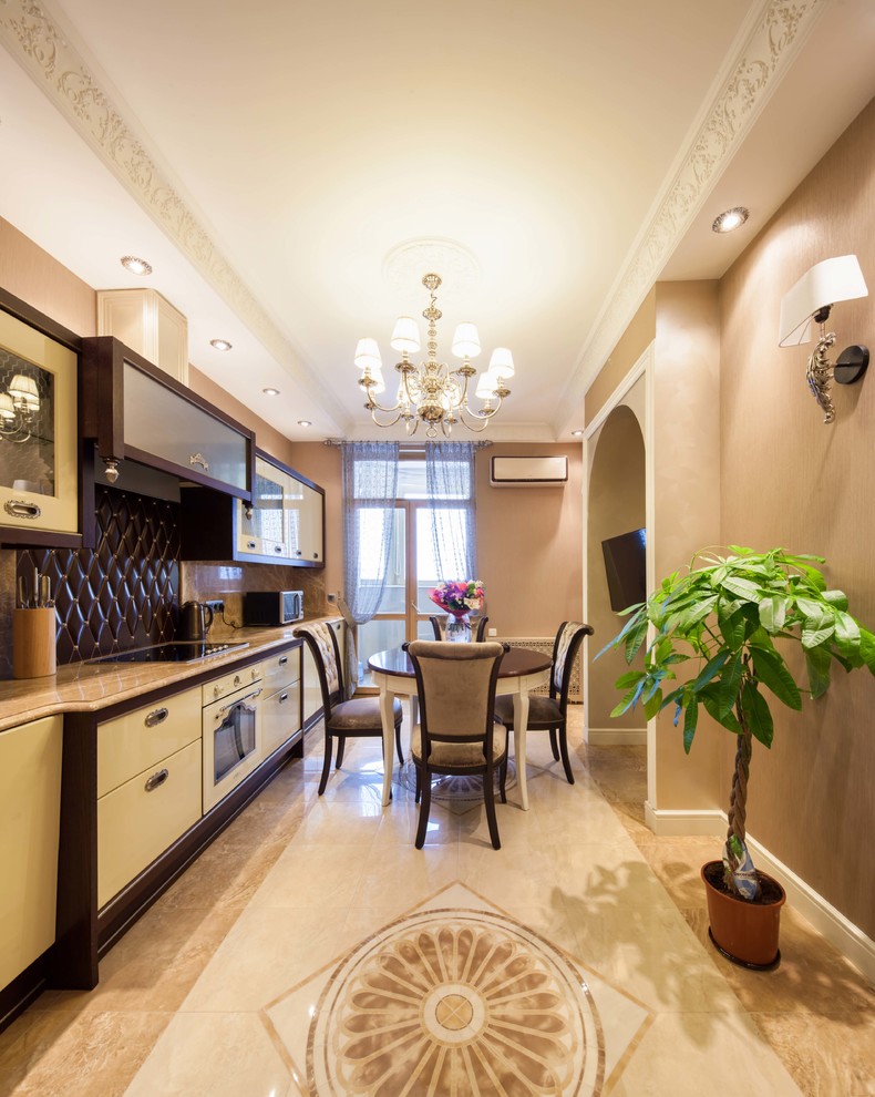 Тонкими линиями