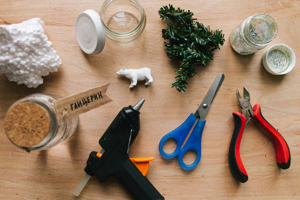 DIY: Как сделать волшебный шар со снегом своими руками