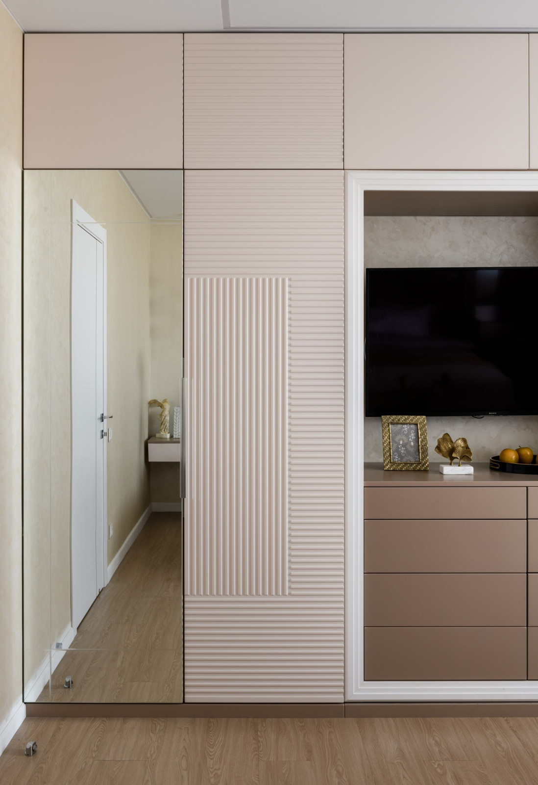 2022г. Фото квартиры 108 м2 в ЖК "Оазис"