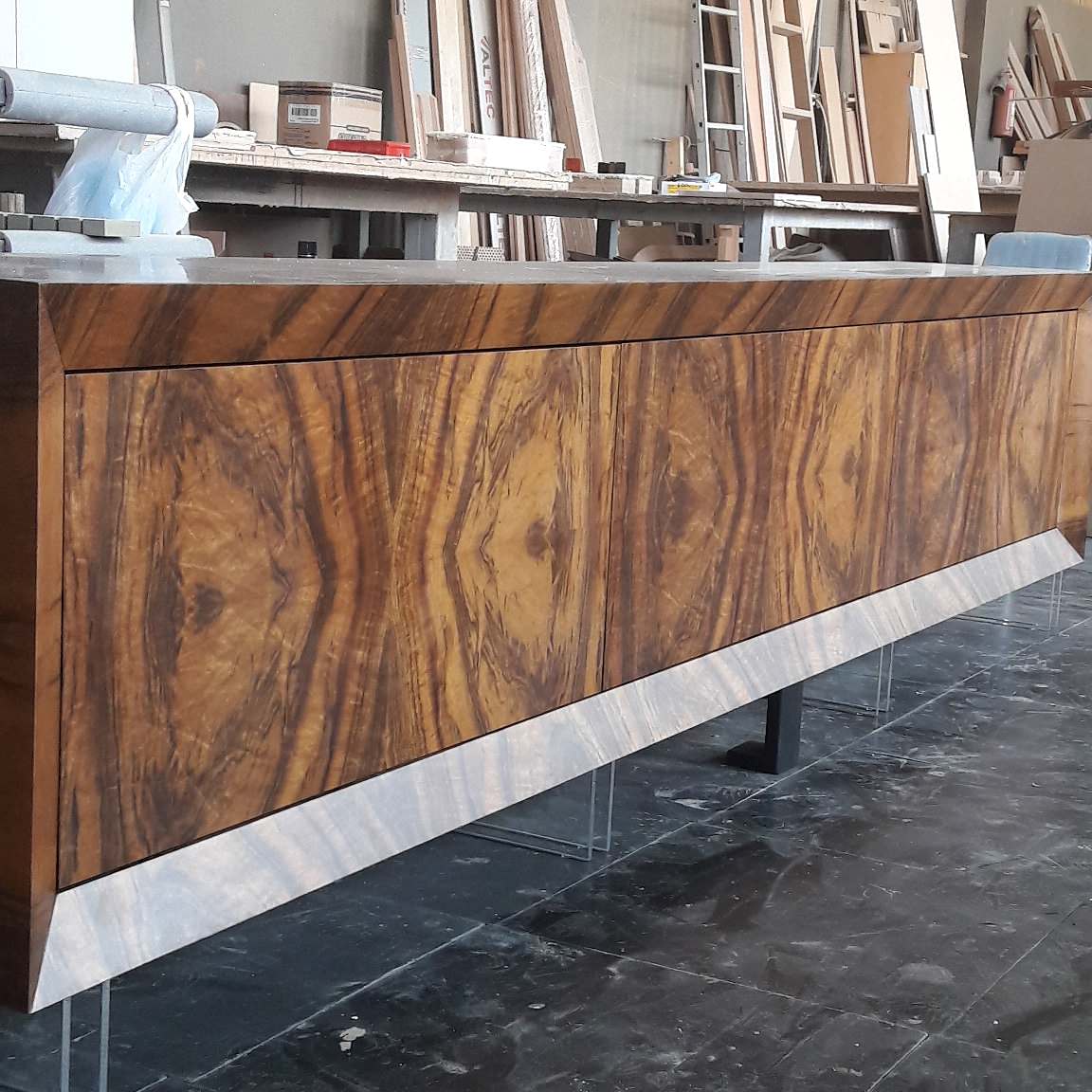 Обложка проекта: Консоль  из шпона  Имбая