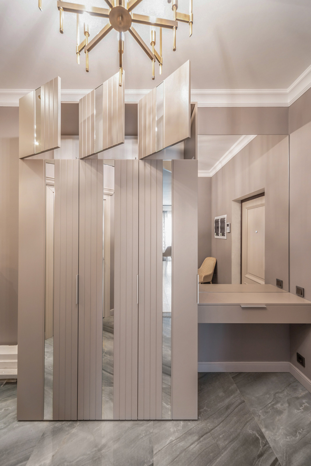 Шкаф в прихожую