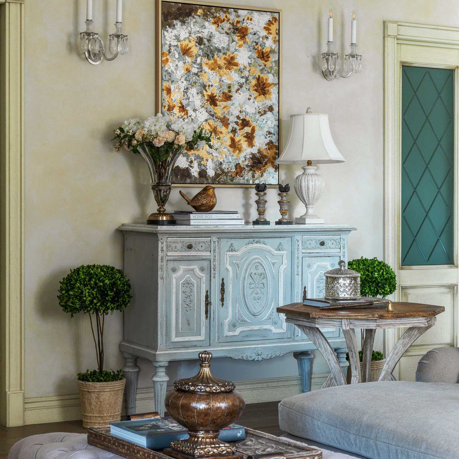 Дизайн гостиной в загородном доме