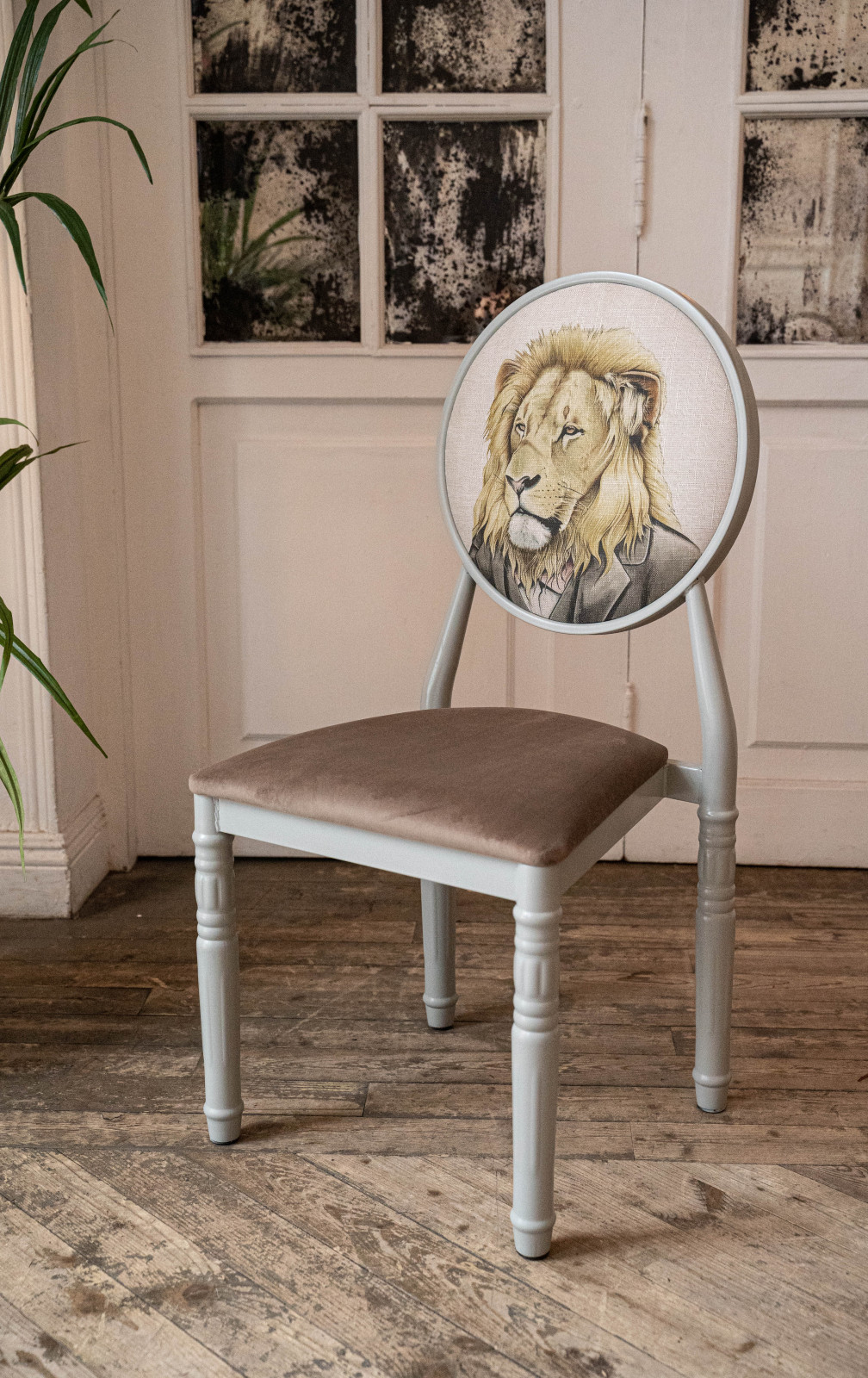 Металлические стулья