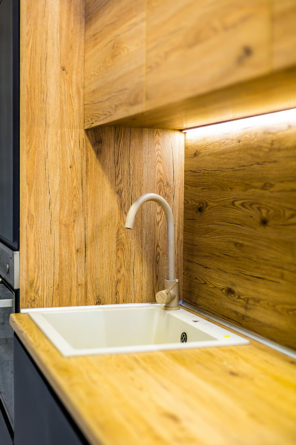 Кухня в современном стиле