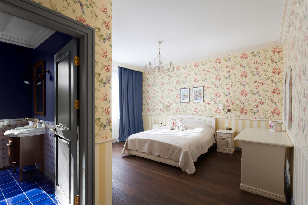 Интерьер загородного дома в классическом стиле.