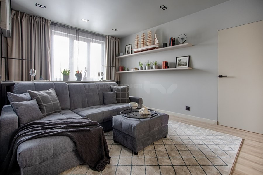 Обложка проекта: Гостиная с капитанским мостиком