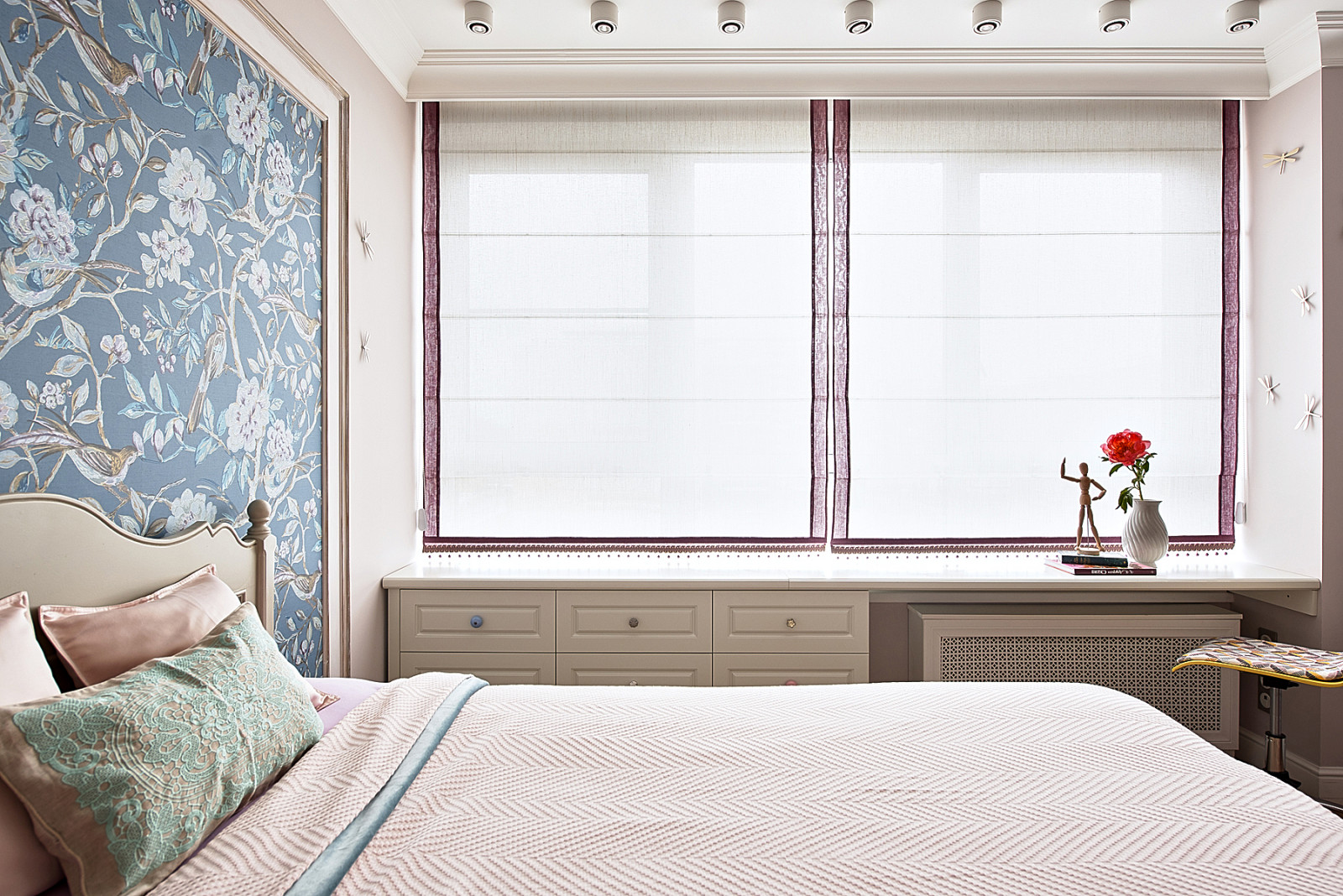 Интерьер с елочкой