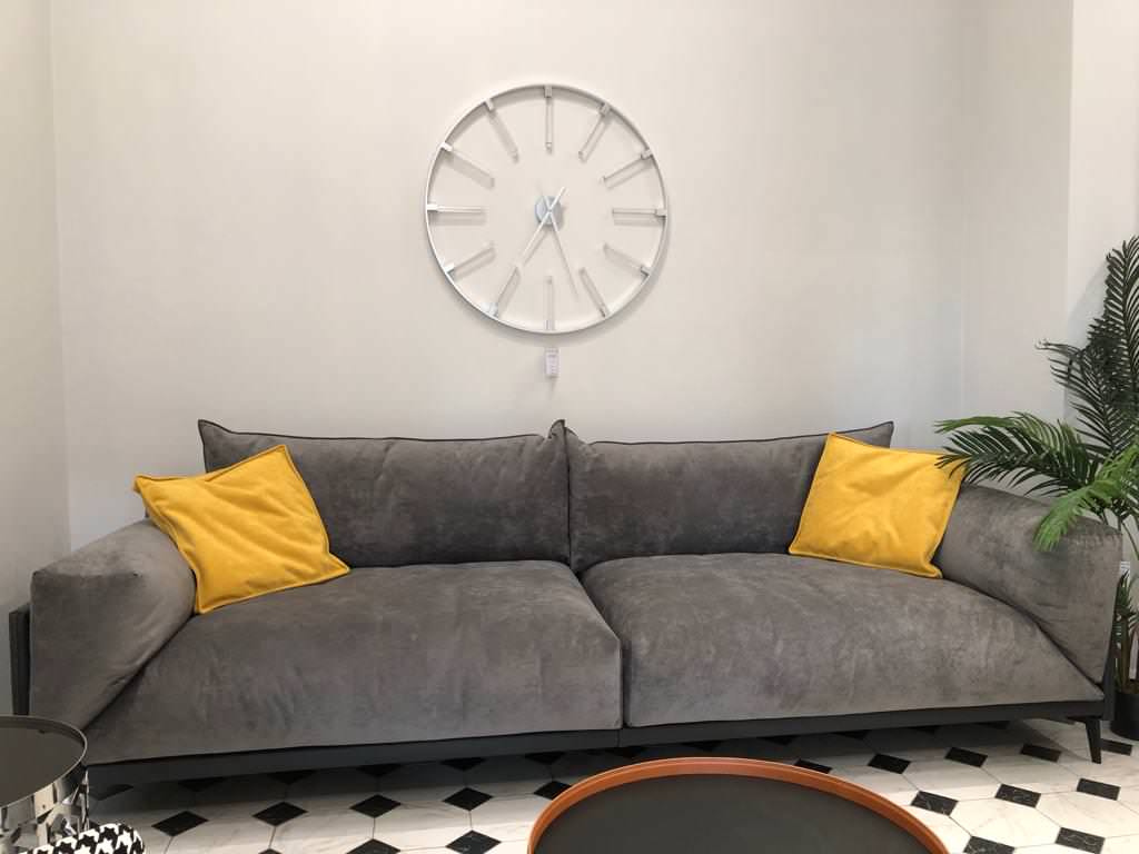 Салон Москва