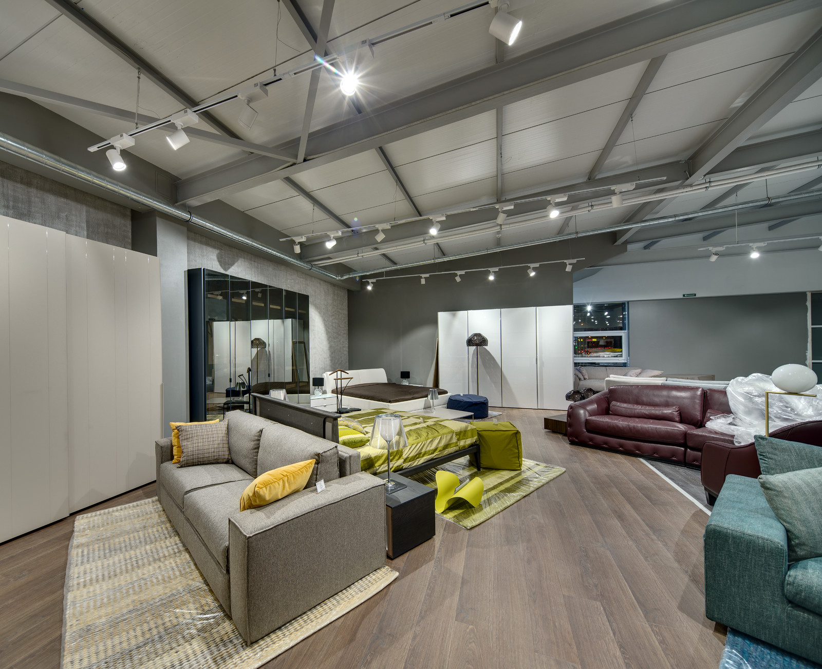 Обложка альбома: Современное светодиодное освещение квартиры. Интерьерный светодизайн.