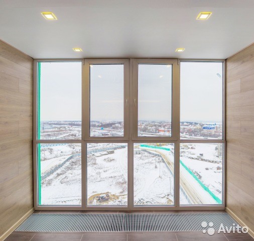 Внутриплоьные конвекторы itermic в квартире с панорамным остеклением