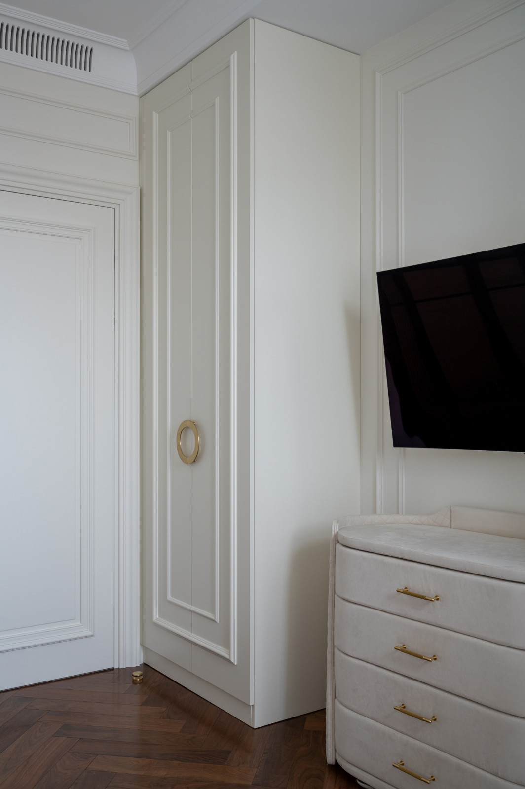 Шкаф в гостевую спальню