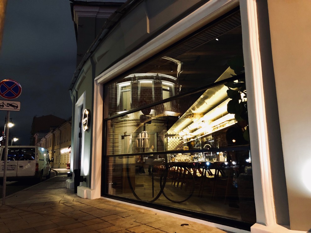 Самые большие в России гильотинные подъемные окна