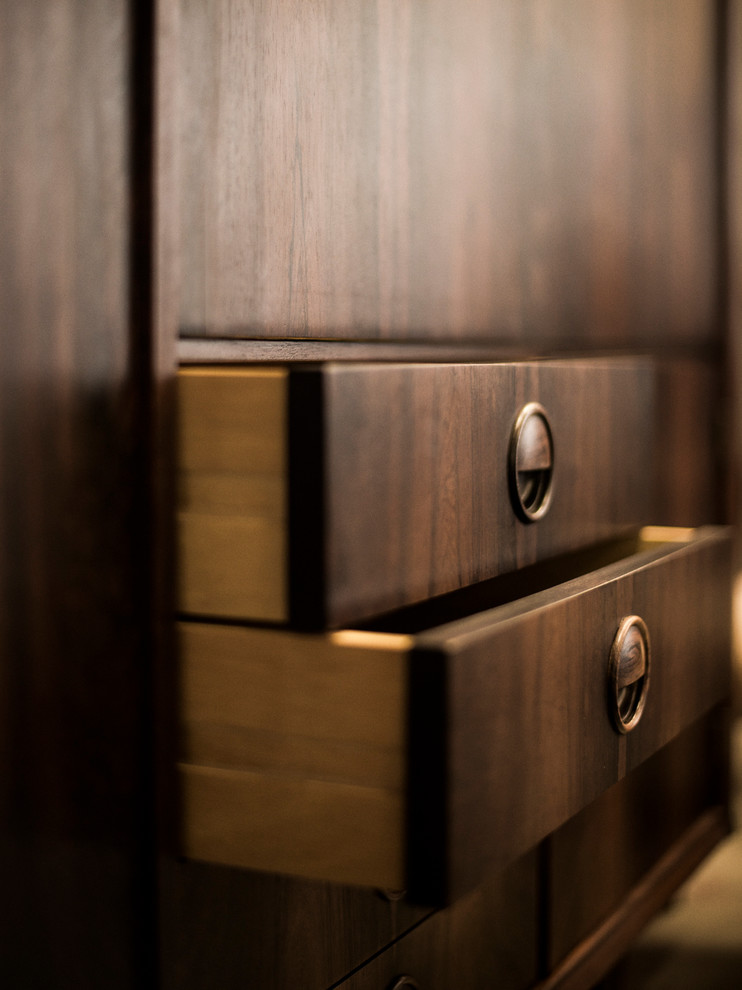 Портрет: Шоу-рум винтажной мебели и аксессуаров Repeat Story